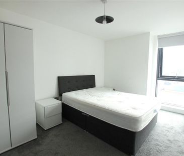 2 bedroom flat to rent - Photo 6