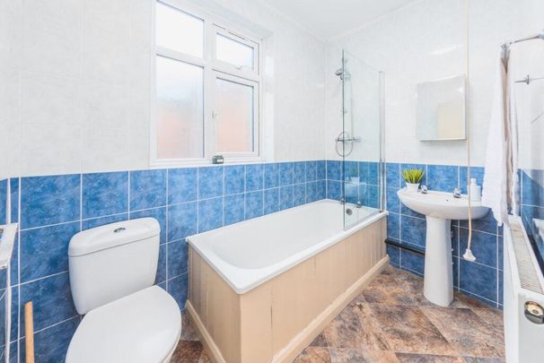 3 bedroom terraced house to rent - Photo 1