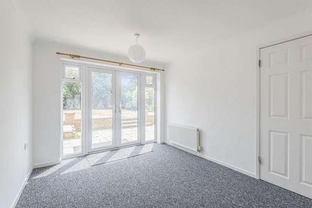 Proctors Road, Wokingham, RG40 - Photo 2