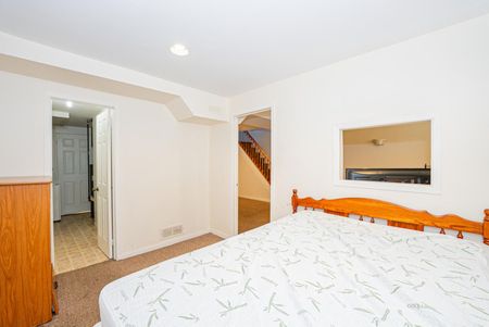 For Lease - 34 RIVER GROVE Drive Unit# Basement, Toronto, Ontario - Photo 4