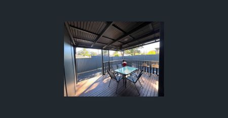 DUAL LIVING AND CONVENIENT LOCATION - Photo 4