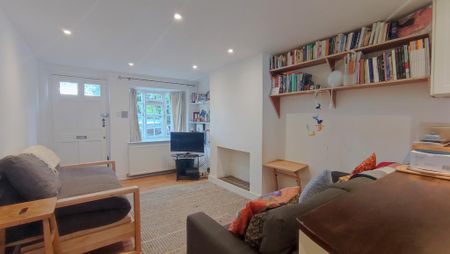 2 bedroom terraced house to rent - Photo 2