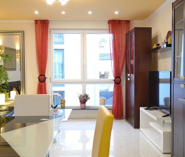 Stilvoll zu Hause: Charmante Wohnung mit Balkon - Video Online - Photo 5