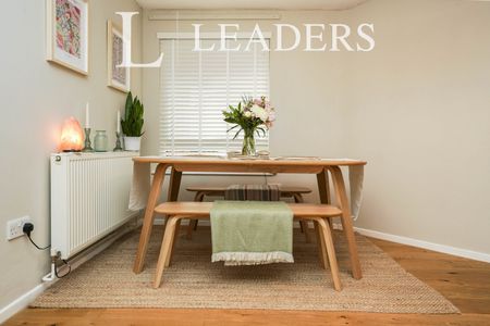 2 bedroom apartment to rent Sandringham Court, Cheltenham, GL53 - Photo 2