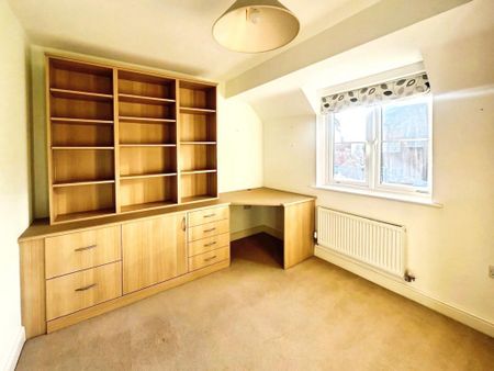 3 bedroom semi-detached house to rent - Photo 3