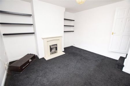 2 bedroom terraced house to rent - Photo 2