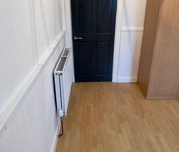 1 Bed Flat, Top Floor, AB11 - Photo 1