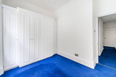 3 bedroom flat to rent - Photo 3