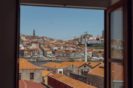 Rua de Santa Marinha, Vila Nova de Gaia, Porto District 4400-291 - Photo 3