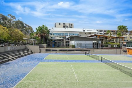 Wentworth Point - Photo 4