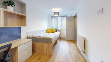 7 bedroom end of terrace house to rent - Photo 4