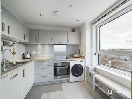 2 bedroom apartment to rent - Photo 3