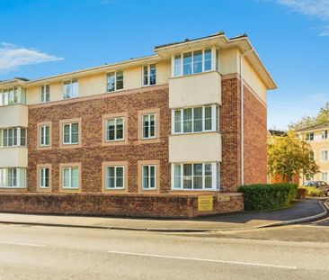 2 bedroom Flat To Let - Photo 1