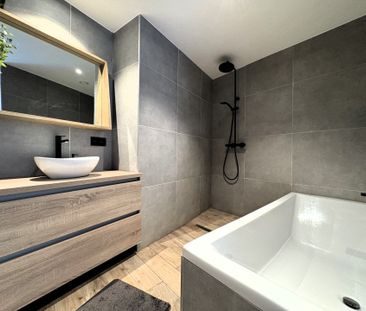 Ruim appartement met 2 slaapkamers en garage - Foto 1