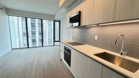 For Lease - 8 Cumberland Street Unit# 3108, Toronto, Ontario - Photo 2
