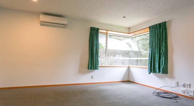 Immaculate 2 bedroom unit - Photo 1