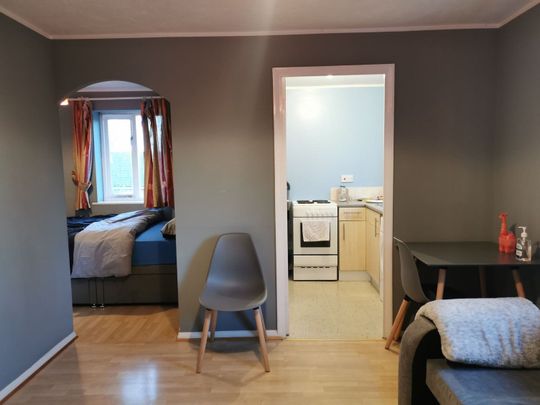 Ruston Road, London, SE18 - Photo 1