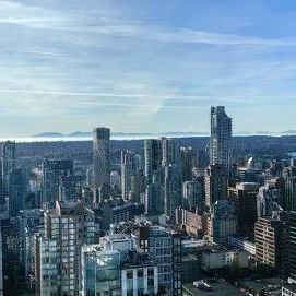 TELUS GARDEN Breathtaking Panoramic View 2 bdrms+ 2 baths + 1 pk - Photo 3