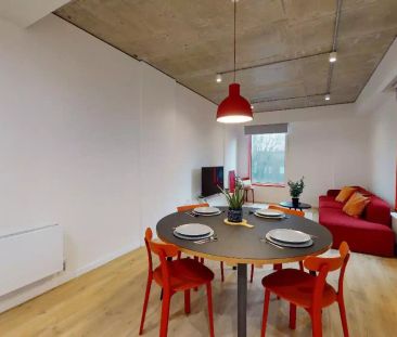 Bronze En Suite Large DDA - Photo 6
