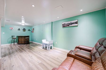 For Lease - 5 Gloucester Place, Brampton, Ontario - Photo 5