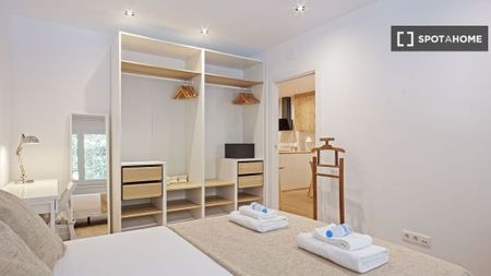 3 room luxury Flat for rent in Barcelona, Spain - Photo 4