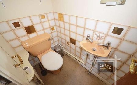 |ref: |, Berkeley Close, Southampton, SO15 - Photo 5