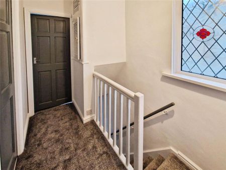 3 bedroom semi-detached house to rent - Photo 4