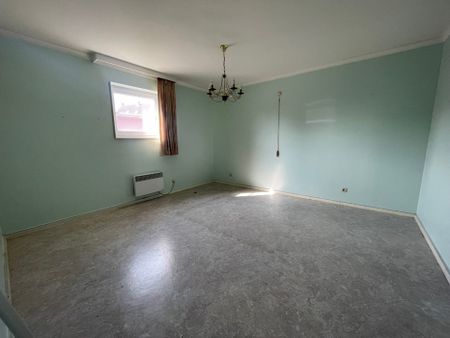 TE HUUR: Twee-slaapkamerappartement in het centrum van Tielt. - Photo 3