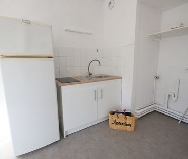 Location Appartement 1 pièce 26m² - Photo 4