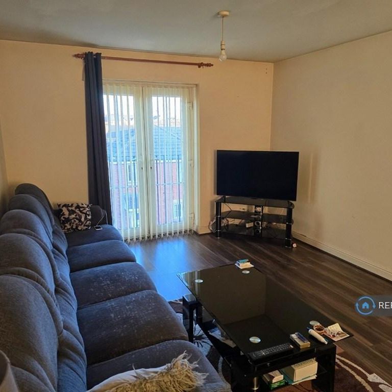 2 bedroom flat to rent - Photo 1