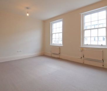 Victoria Road, Surbiton, KT6 - Photo 6