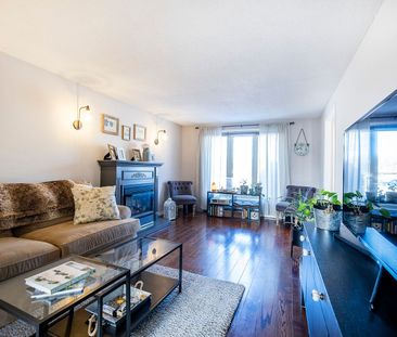 For Lease - 844 Grandview Drive, Oshawa, Ontario - Photo 2