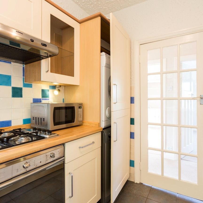 2 Bed Flat, Hampstead Garden Suburb / East Finch, N2 - Photo 1