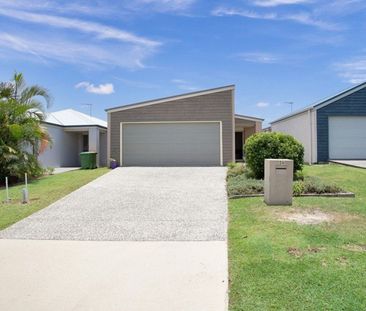 Affordable, Fully Air Conditioned, Family Home in Blacks Beach - Photo 6