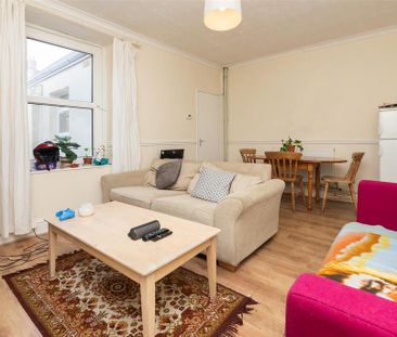 4 bedroom terraced house to rent - Photo 3