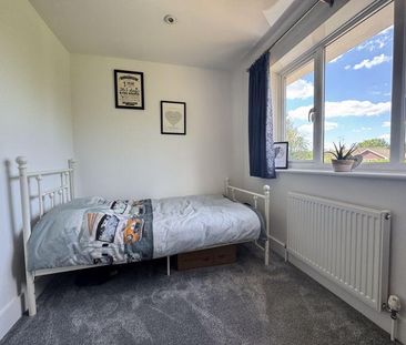 4 bedroom detached house to rent - Photo 6