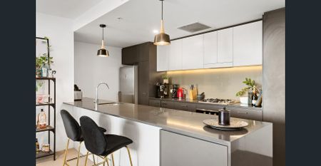 Modern Two Bedroom Apartment in Convenient Location - Photo 4