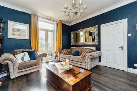 5 bedroom semi-detached house to rent - Photo 4