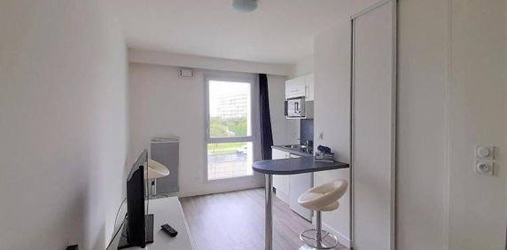 Location Appartement 1 pièce 25m² TOURS 37000 - Photo 2