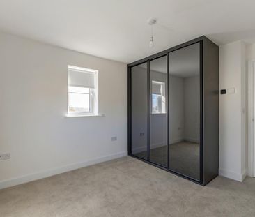 3 bedroom detached house to rent - Photo 3