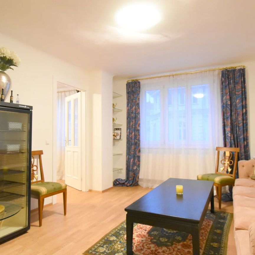 Wunderschöne, komplett möblierte 2 Zimmer Wohnung! Top Lage! - Photo 1