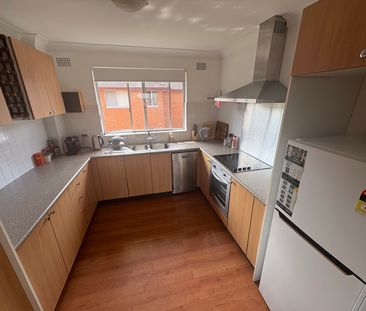 Willoughby - Photo 6