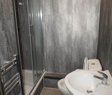 1 bedroom in a house share to rent - Photo 6