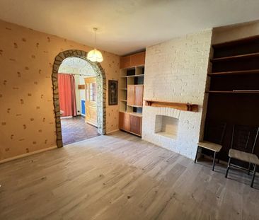 4 bedroom semi-detached house to rent - Photo 2