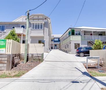 PERFECT ROOMING ACCOMMODATION FOR STUDENTS - CLOSE TO QUT - - Photo 4