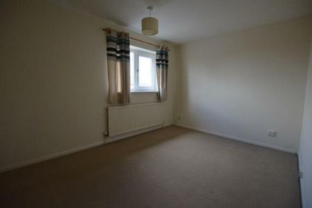 2 bedroom semi-detached house to rent - Photo 3