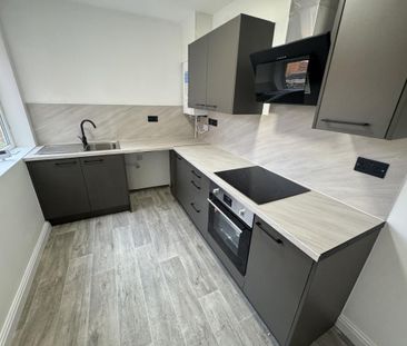 3 bedroom terraced house to rent - Photo 6