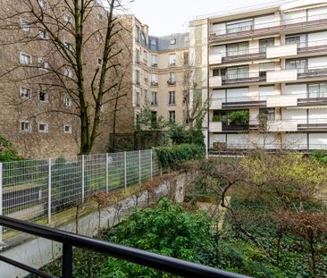 A LOUER PARIS 16EME 2 PIECES AVEC BALCON - Photo 5