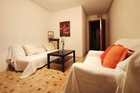 Calle de Francisco Silvela, Madrid, Community of Madrid 28028 - Photo 5