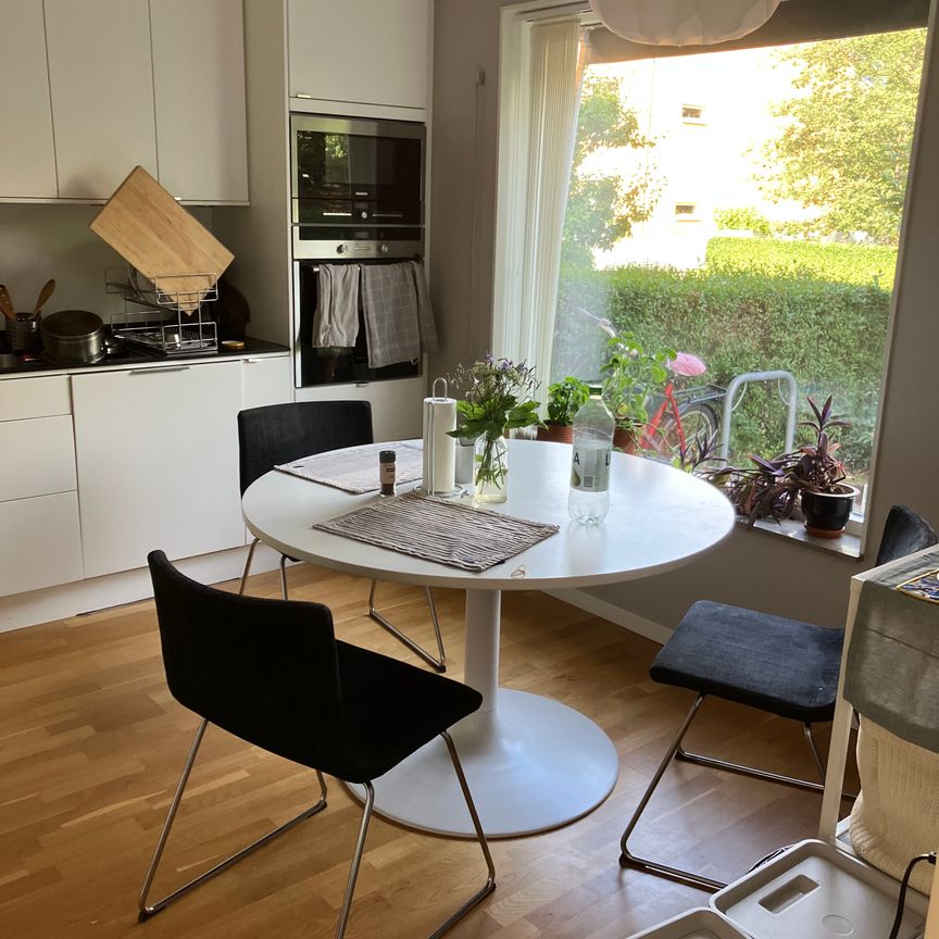 Ambravägen, Bromma - Foto 1